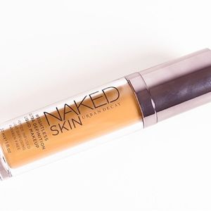 URBAN DECAY NAKED SKIN WEIGHTLESS ULTRA DEFINITION LIQUID MAKEUP in 4.5 (new)